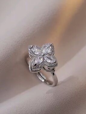 Sterling Silver Floral CZ Cocktail Ring in Silver
